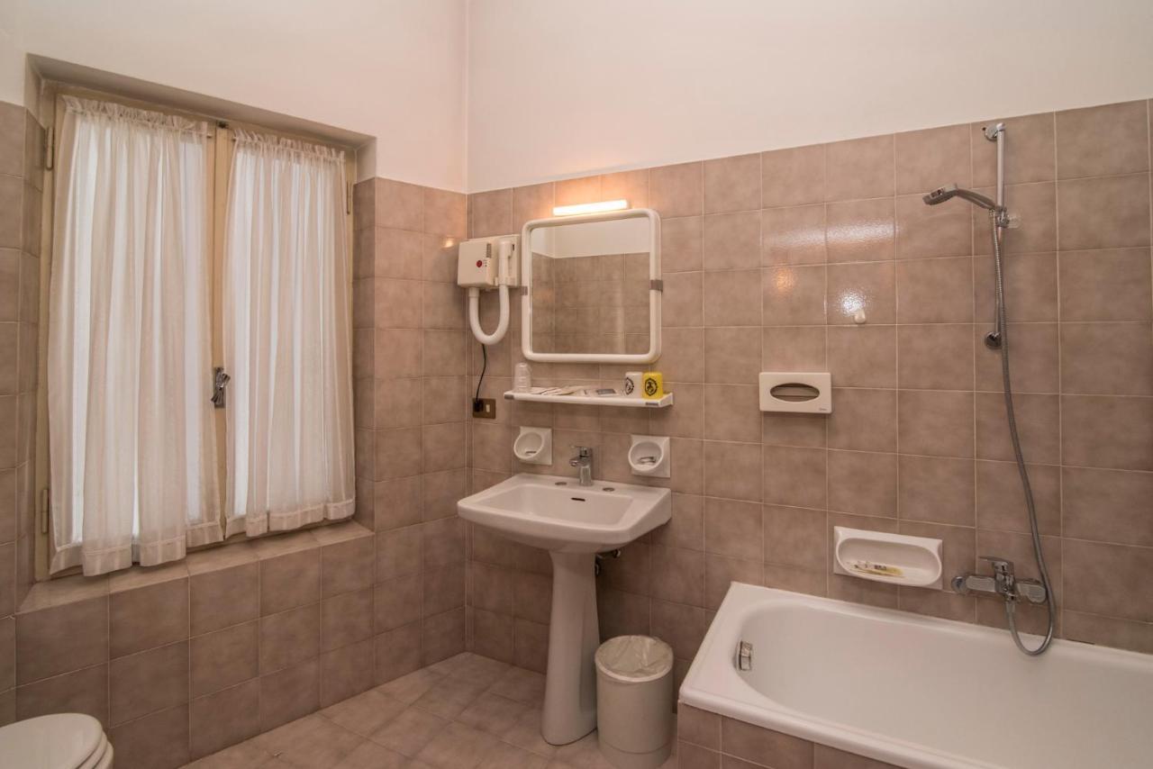 Al Sole Hotel Ristorante Dal 1870 П'єве-ді-Кадоре Екстер'єр фото