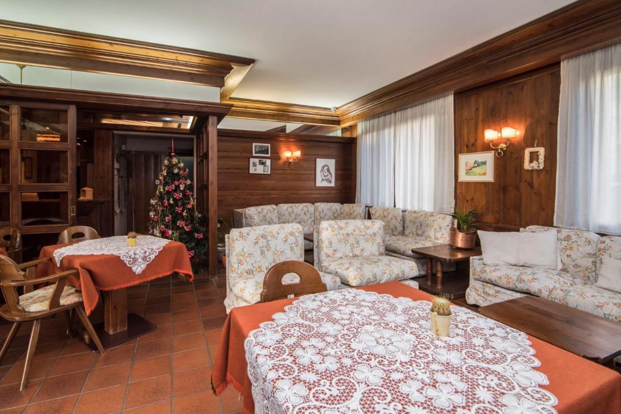 Al Sole Hotel Ristorante Dal 1870 П'єве-ді-Кадоре Екстер'єр фото