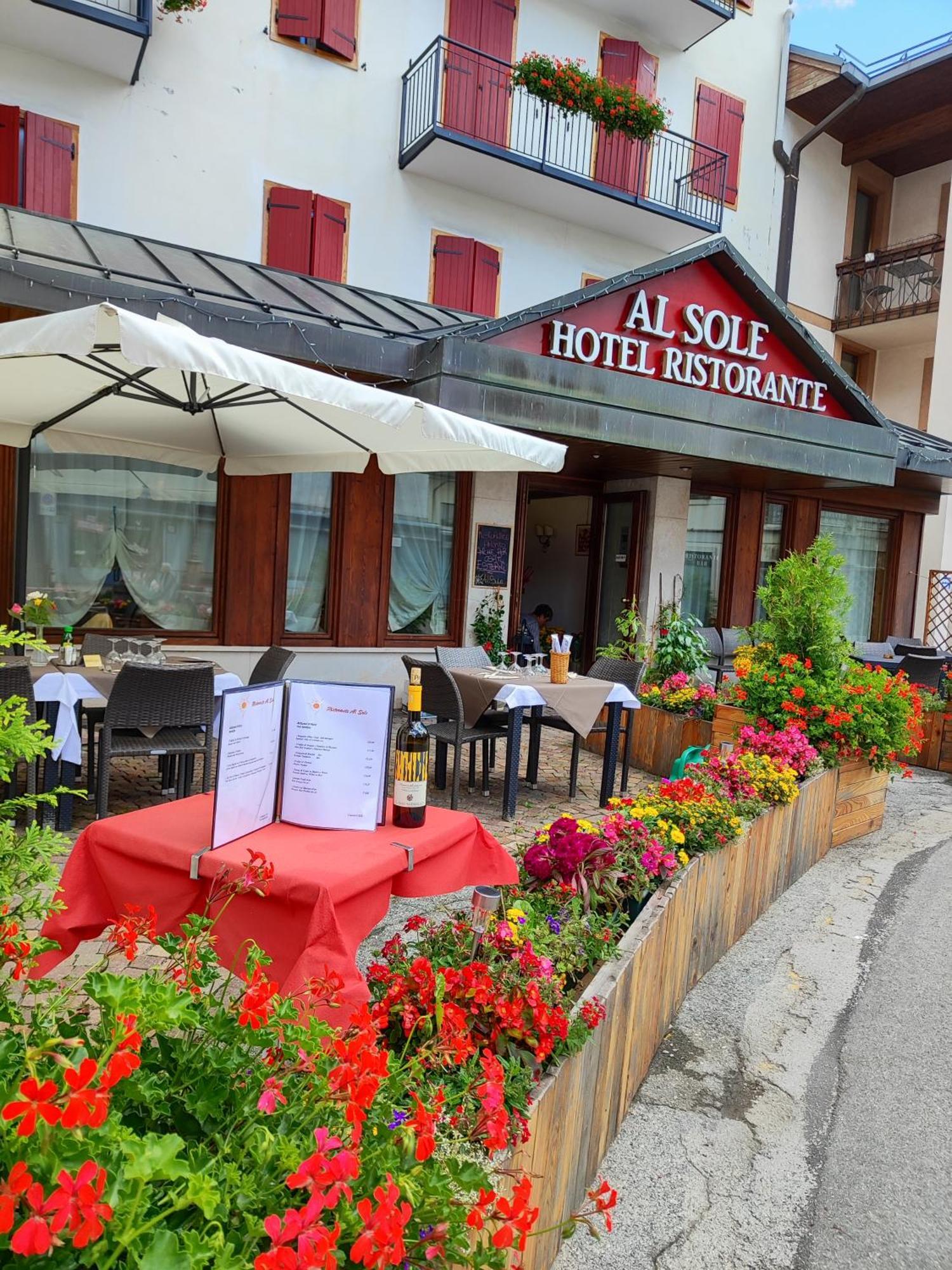 Al Sole Hotel Ristorante Dal 1870 П'єве-ді-Кадоре Екстер'єр фото