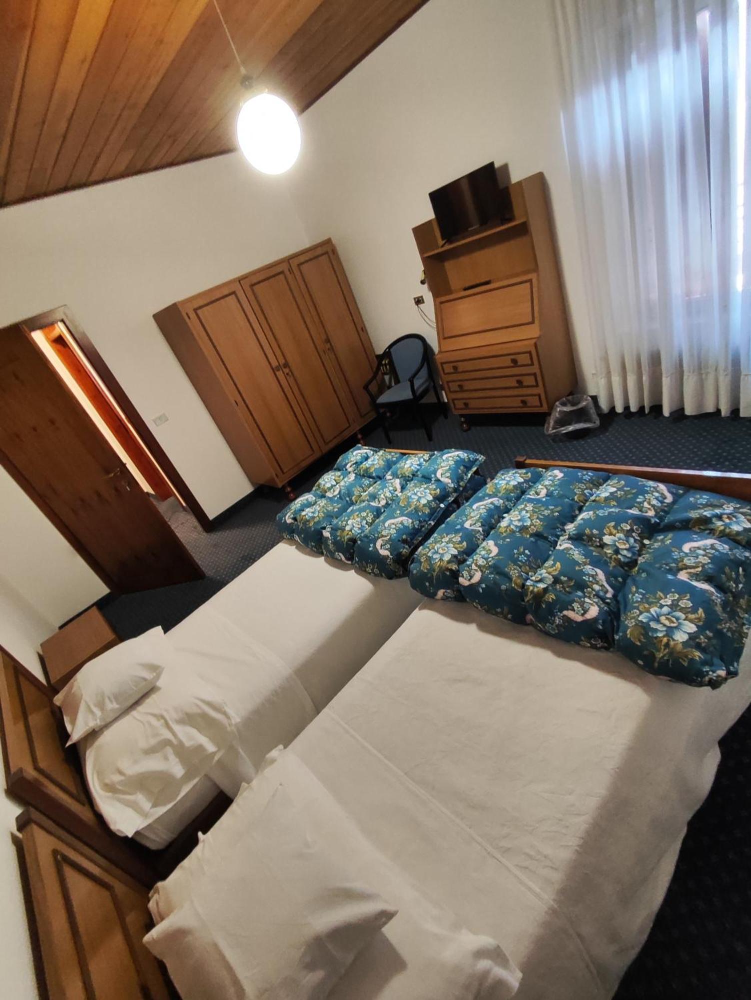 Al Sole Hotel Ristorante Dal 1870 П'єве-ді-Кадоре Екстер'єр фото